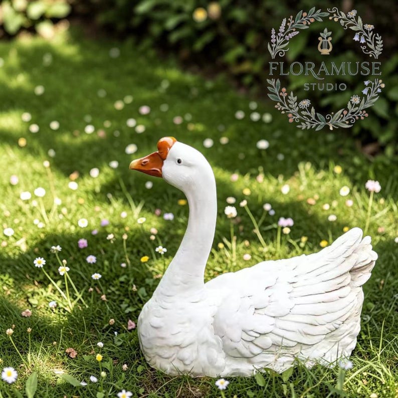Porch Goose Statue Dress up Goose Garden Decor Resin Animal Sculpture ...