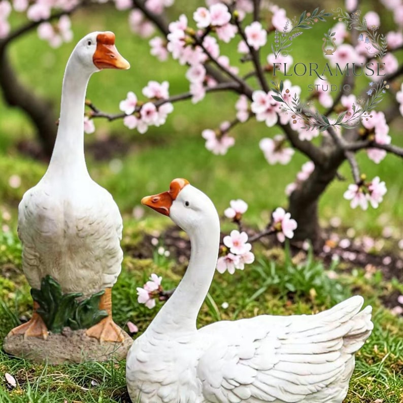 Porch Goose Statue Dress up Goose Garden Decor Resin Animal Sculpture ...