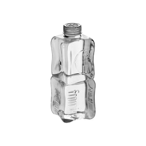 Könnte beinhalten: Eine klare, quadratisch geformte Flasche mit silbernem Verschluss. Die Flasche hat ein einzigartiges, wellenförmiges Design und eine reflektierende Oberfläche. Das Wort "frimini" ist auf der Vorderseite der Flasche aufgedruckt. Die Flasche steht auf einer reflektierenden Oberfläche.