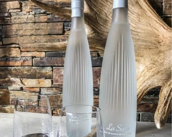 Mont Blanc Still Natural Spring Water 740ml Glass Bottle (12 Pack) La Sasse