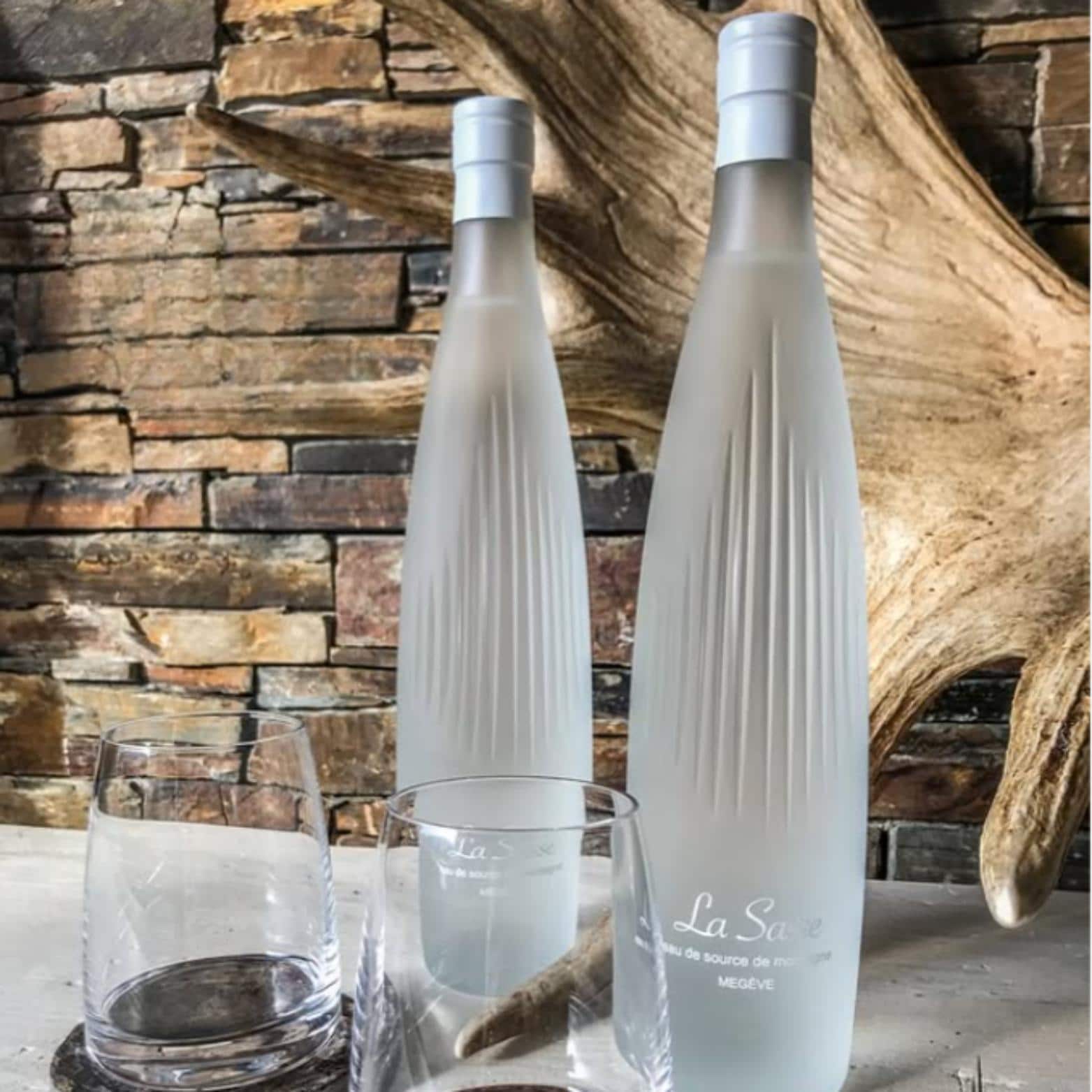 La Sasse Mountain Spring Water 740 Ml Glass Bottle - MEGÈVE