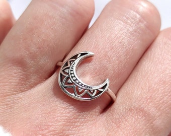925 Silver Crescent Moon Ring, Mystical Moon Band, Moon Mandala Band, Filigree Moon Ring, Mandala Moon Ring, Lunar Boho Chic Sterling Silver