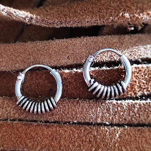 925 sterlingzilveren oorringen, slaapringen in Bali-stijl, kleine zilveren kralenringen met kralen, lichtgewicht oorbellen van 10 mm.