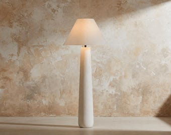 Luxury Minimalist Floor Lamp | Elegant Living Room Decor | Warm Ambient Lamp | Modern Art Piece