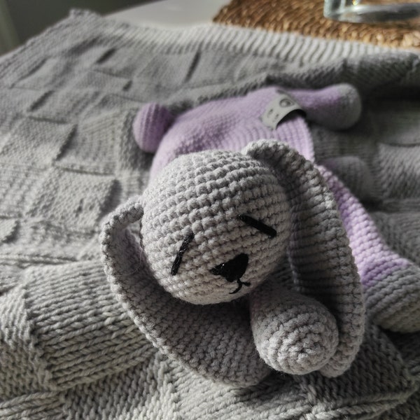 Couverture bébé avec peluche