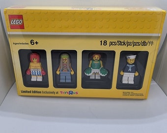 Lego 5004941 Toysrus Exclusive Bricktober Minifigures 2017 Retired Sealed