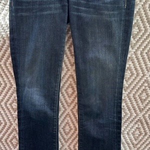Guess Brand Low Rise Dark Wash Jeans Size W25 x L31 Women's