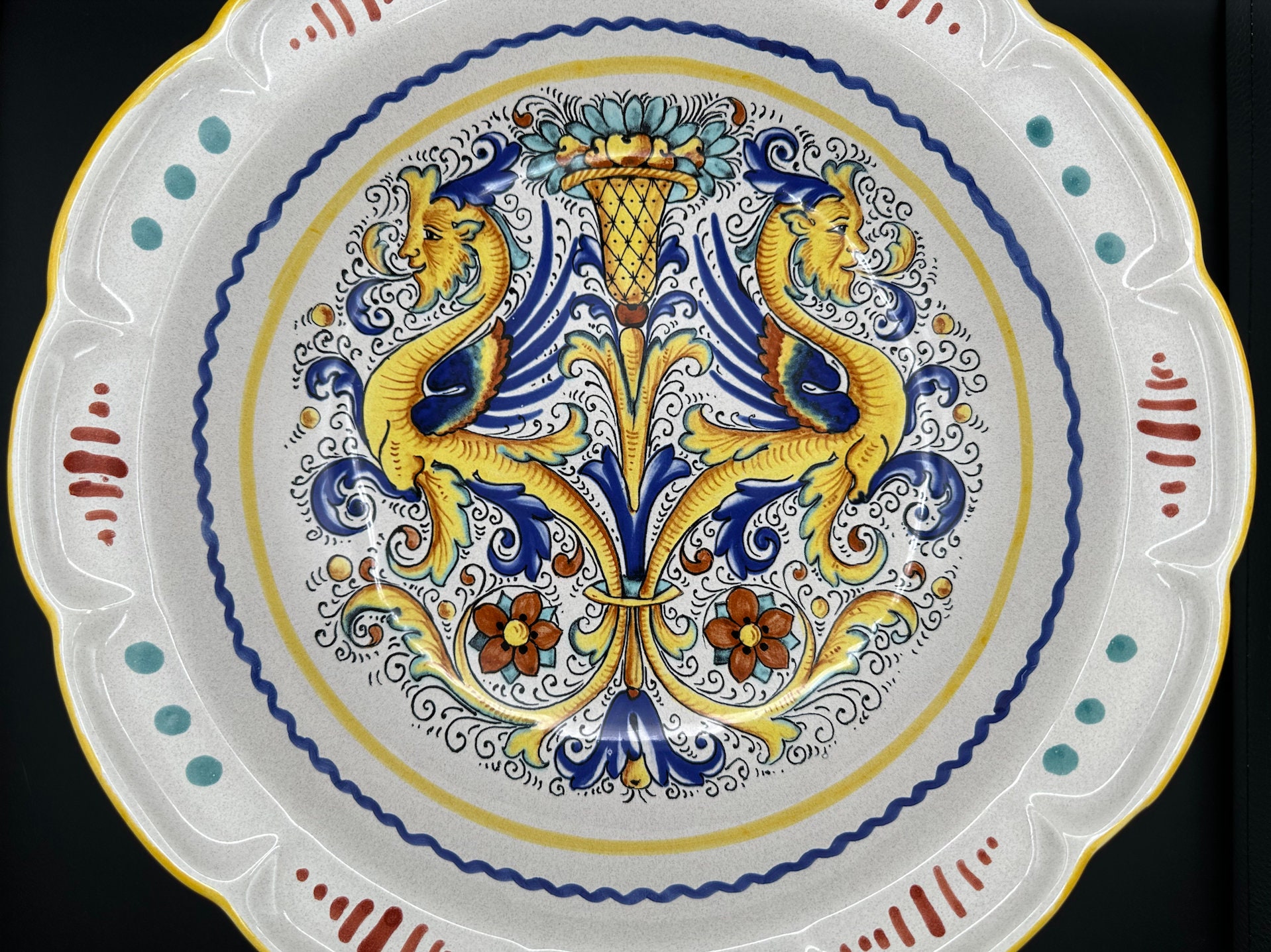 イタリア伝統工芸 デルータ焼 ドラゴン花模様ピッチャー ラファエレスク イタリア伝統工芸 デルータ焼 ドラゴン花模様ピッチャー