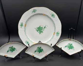 RARE HEREND Chinese Bouquet Green(AV) 4-piece Hand-painted Hors D'Oeuvre Dish, Circular dish w/ 3 Inserted Dishes,Accents of 24kt Gold, Mint