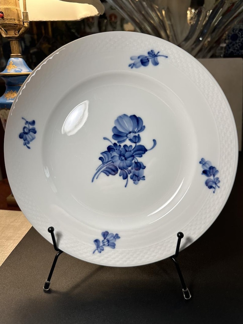 Royal Copenhagen Braided Blue Flowers 10" Dinner Plate - Thumbnail 4