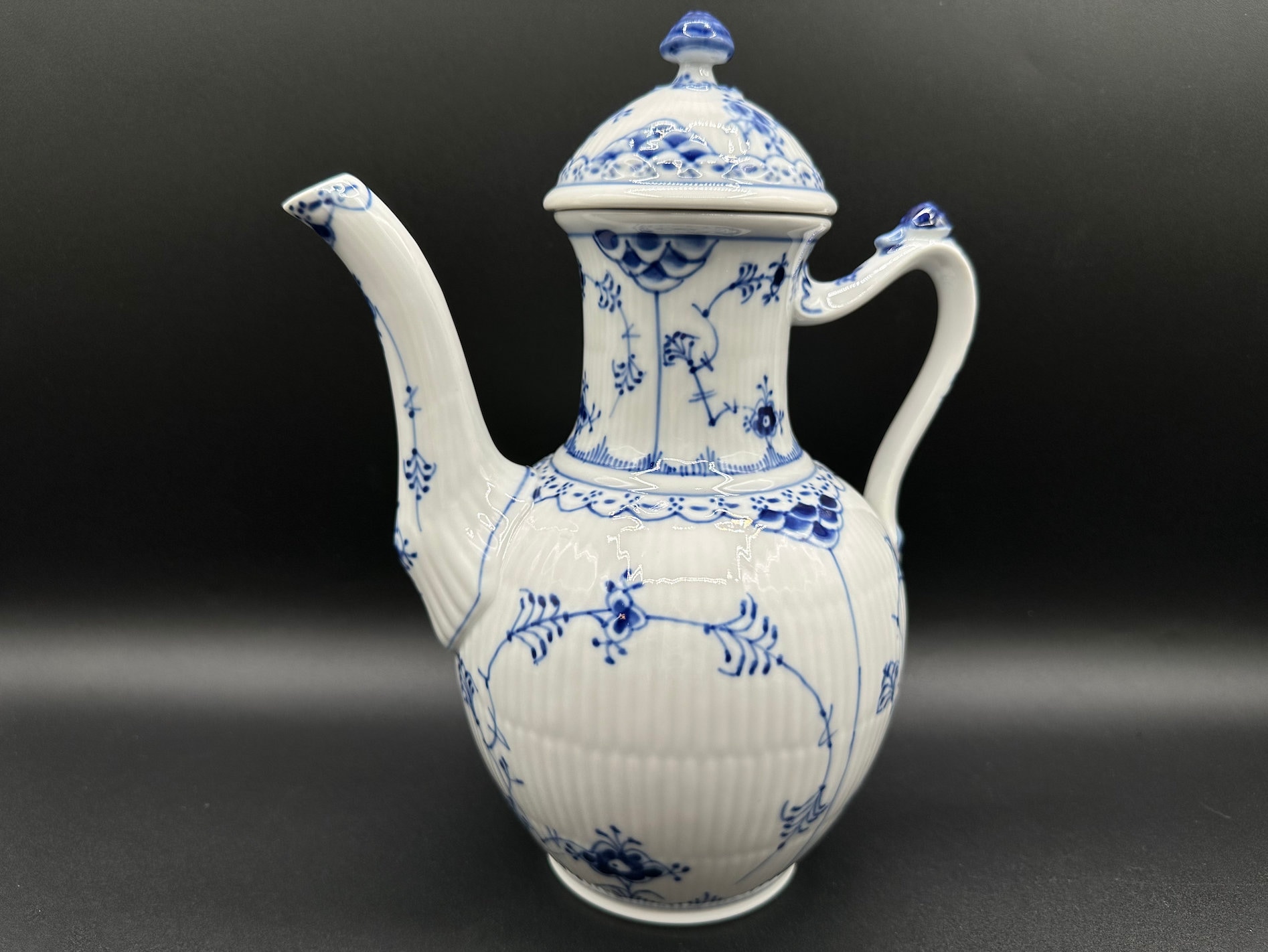 【未使用】ブルーフルーテッド ハーフレース　コーヒーポット ブルーフルーテッド ハーフレース コーヒーポット|ロイヤル