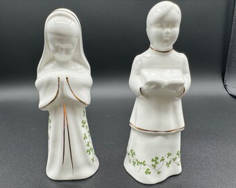 Set of 2 Bone China Trellis Shamrock Ribbed Fluted 5.5 Inch Praying Nuns by ROYAL TARA, Crafted in Ireland, Mint