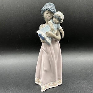 Beautiful RARE LLADRÓ Figurine Baby Doll #5608 Gloss Finish 7.5", Black Legacy Collection, Perfect Condition, Collectible