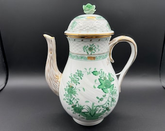 RARE Amazing HEREND Chinese Bouquet Green (AV) Hand-painted Large Coffee Pot & Lid w/ Rose Finial, Accents of 24kt Gold, Pristine Condition