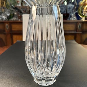 Beautiful 9.5&#39;&#39; H MIKASA Arctic Lights Cut Crystal Vase, Clear, Vertical Cuts, Multisided Stem, 4 lb 12 oz Heavyweight, Excellent Condition