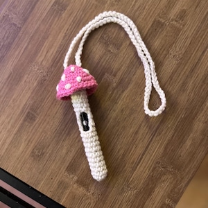 Crochet penjamin pocket, crochet lanyard, crochet keychain, chapstick lipstick lighter holder, small gift ideas, men gift ideas, woman gift