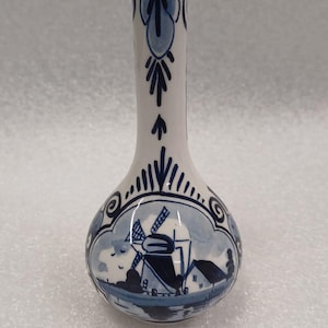 Delft  Holland bud Vase