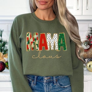 Mama Claus Brushstroke Sweatshirt, Christmas Mom Shirt, Christmas Merry Mama Shirt, Family Christmas Shirt, Holiday Mom Shirt, Gift for Mom