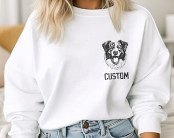 Puede incluir: Sudadera blanca con una ilustración en blanco y negro de la cabeza de un perro y la palabra "CUSTOM" impresa en la parte delantera.