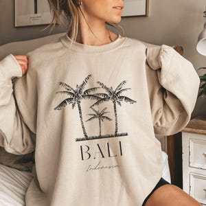 Bali Sweatshirt, Bali Indonesia Sweatshirt, Trendy Sweatshirt, Indonesia Vacation Trip, Bali Minimalist Style Sweatshirt, Travel Sweater