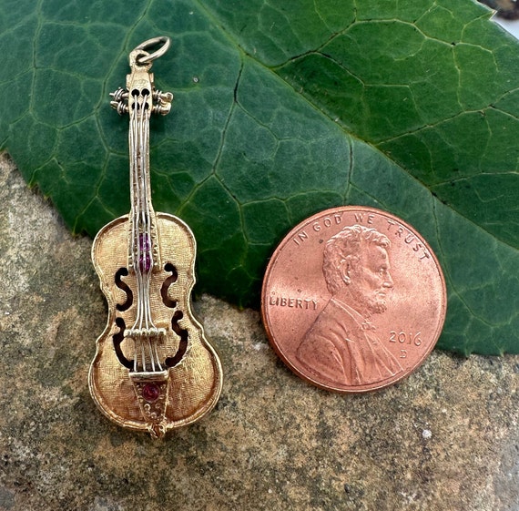 Antique Small Detailed Gold Violin Charm Pendant … - image 6