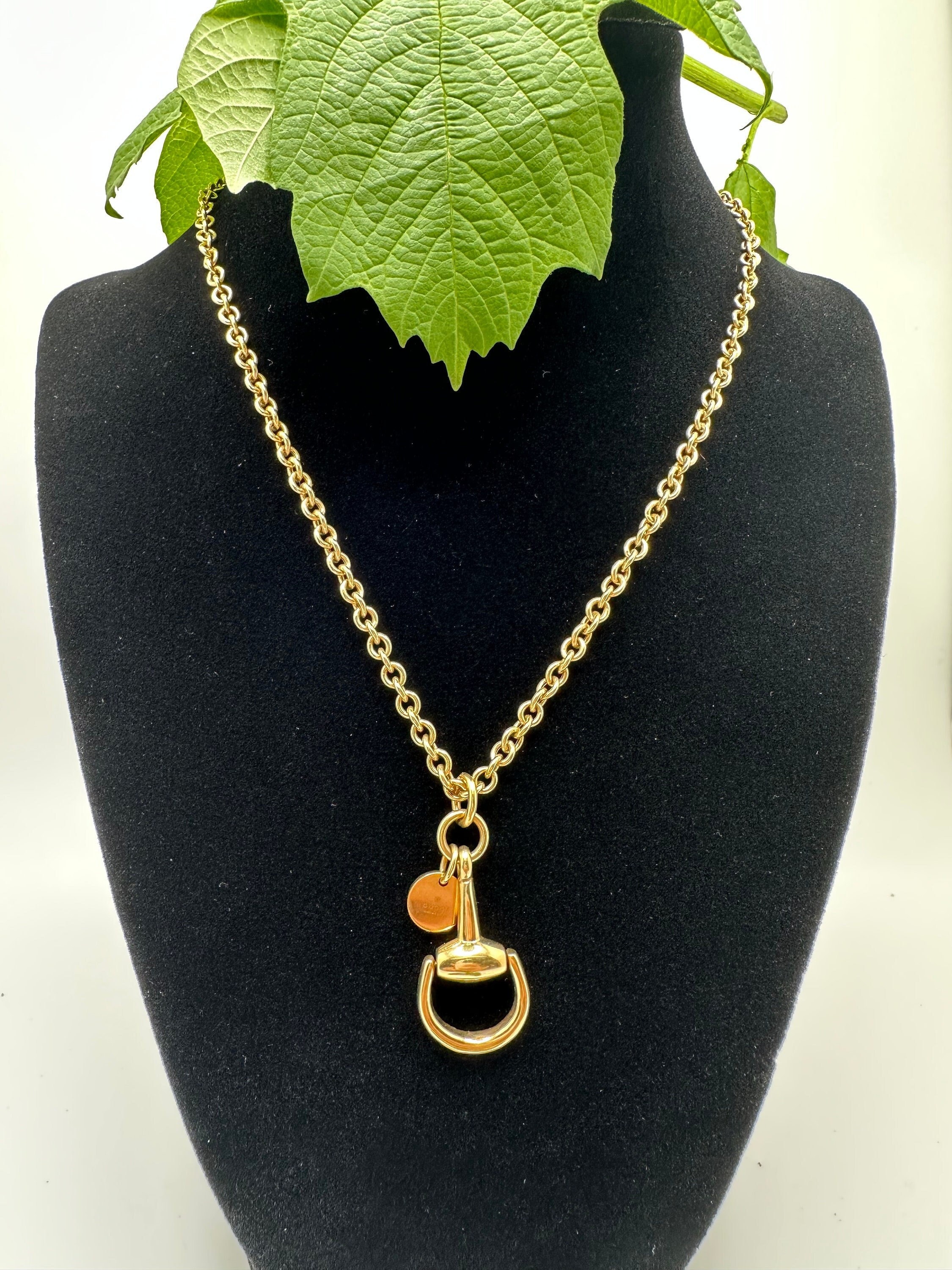 Gucci Vintage Yellow Gold Horsebit Pendant Necklace | 18K Gucci Vintage Yellow Gold Horsebit Pendant Necklace | 18K