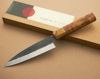 Handgesmeed Japans 145mm Ajikiri / Utility Knife Aogami #2 Carbon Steel - Blade Made in Saga Japan door Yoshida