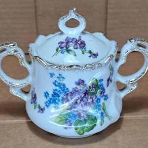 Lefton Sugar Bowl Spring Bouquet