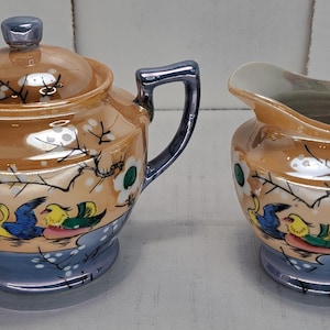 Lusterware Sugar Bowl and Creamer Set