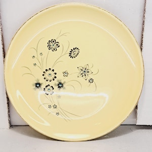 Taylor, Smith & Taylor Luray Bread Plate