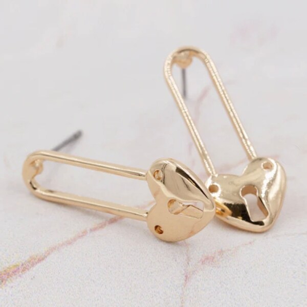 Heart Safety Pin Stud Earrings for Women Girls Minimalist Cute Love Lock Cartilage Earring Fashion Everyday Jewelry