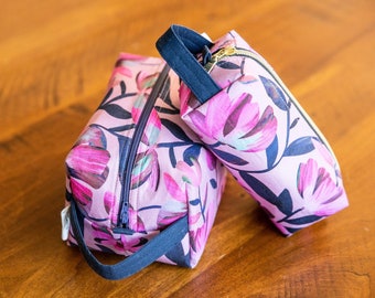 The Traveller's Kit (Pretty Pink) -- Toiletry Bag | Dopp Kit