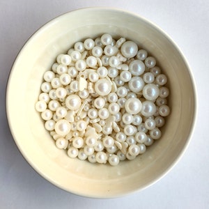 Decorazione per torte commestibile con granelli bianchi, granelli per matrimonio, granelli per compleanno, perle, cuori, jimmies, fiori - Senza glutine, vegano