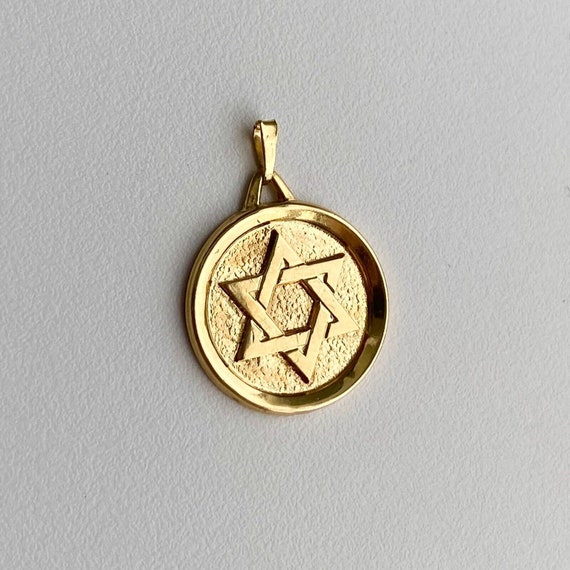 14k Yellow Gold Hollow David's Star 3.1gr - image 3