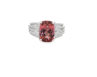 4.67ct. Pink Spinel & White Diamond Ring in Platinum 6.5us 7.27g.