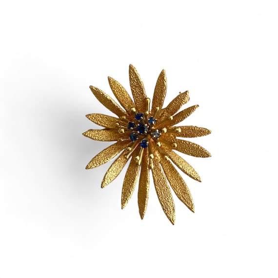 14k Flower Brooch in Yellow Gold With Sapphires 1… - image 1