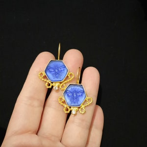 Intaglio Glass Bee Earring Glass Art Intaglio Silver Earring Ancient Greek Art Vintage Charm 24K Gold Over