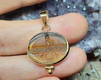 Intaglio Glass Ahura Mazda Persian Pendant, Glass Art Intaglio Silver Pendant Ancient Art Vintage Charm 24K Gold Over