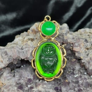 Intaglio Glass Owl Pendant with Jade, Glass Art Intaglio Silver Pendant, Ancient Art Vintage Charm 24K Gold Over