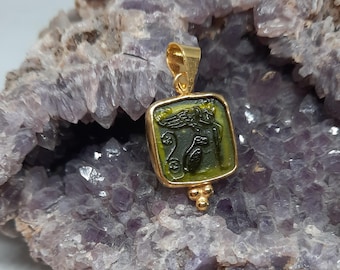Intaglio Glass Ancient Greek Sphinx Pendant , Glass Art Intaglio Silver Pendant Ancient Greek Art Vintage Charm 24K Gold Over