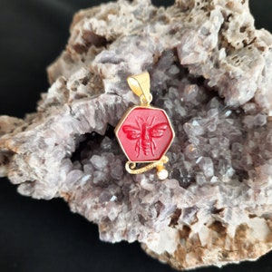 Intaglio Glass Bee Pendant Glass Art Intaglio Silver Pendant Ancient Greek  Art Vintage Charm 24K Gold Over