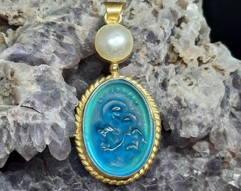 Intaglio Glass Saint Joseph Pendant with Pearl, Glass Art Intaglio Silver Pendant, Ancient Greek Art Vintage Charm 24K Gold Over