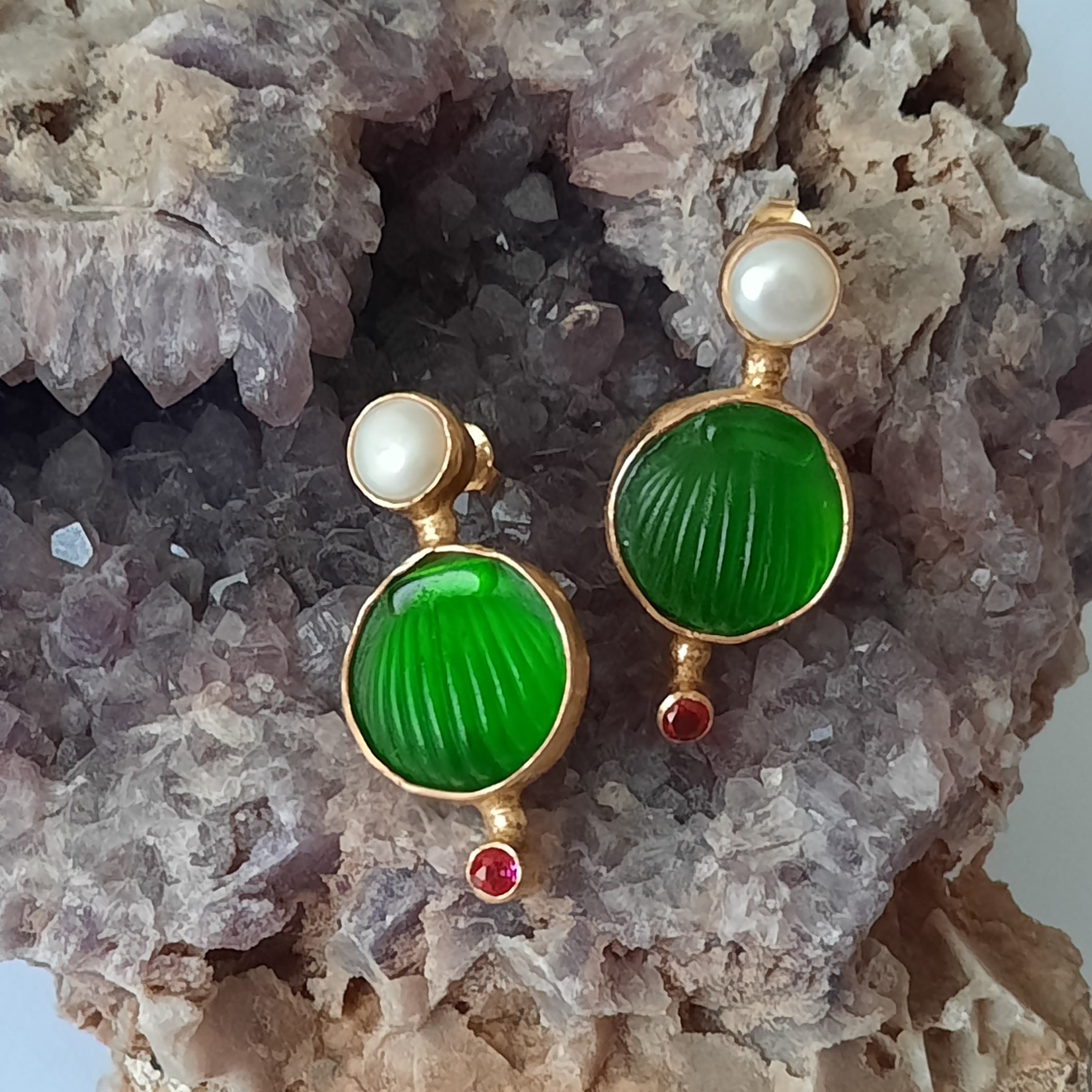 Intaglio Glass Earring Oyster With Pearl Glass Art Intaglio Silver Earring Ancient Greek Art Vintage Charm 24K Gold Over
