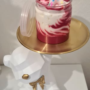 Gourmet fondant flavored with strawberry tarts