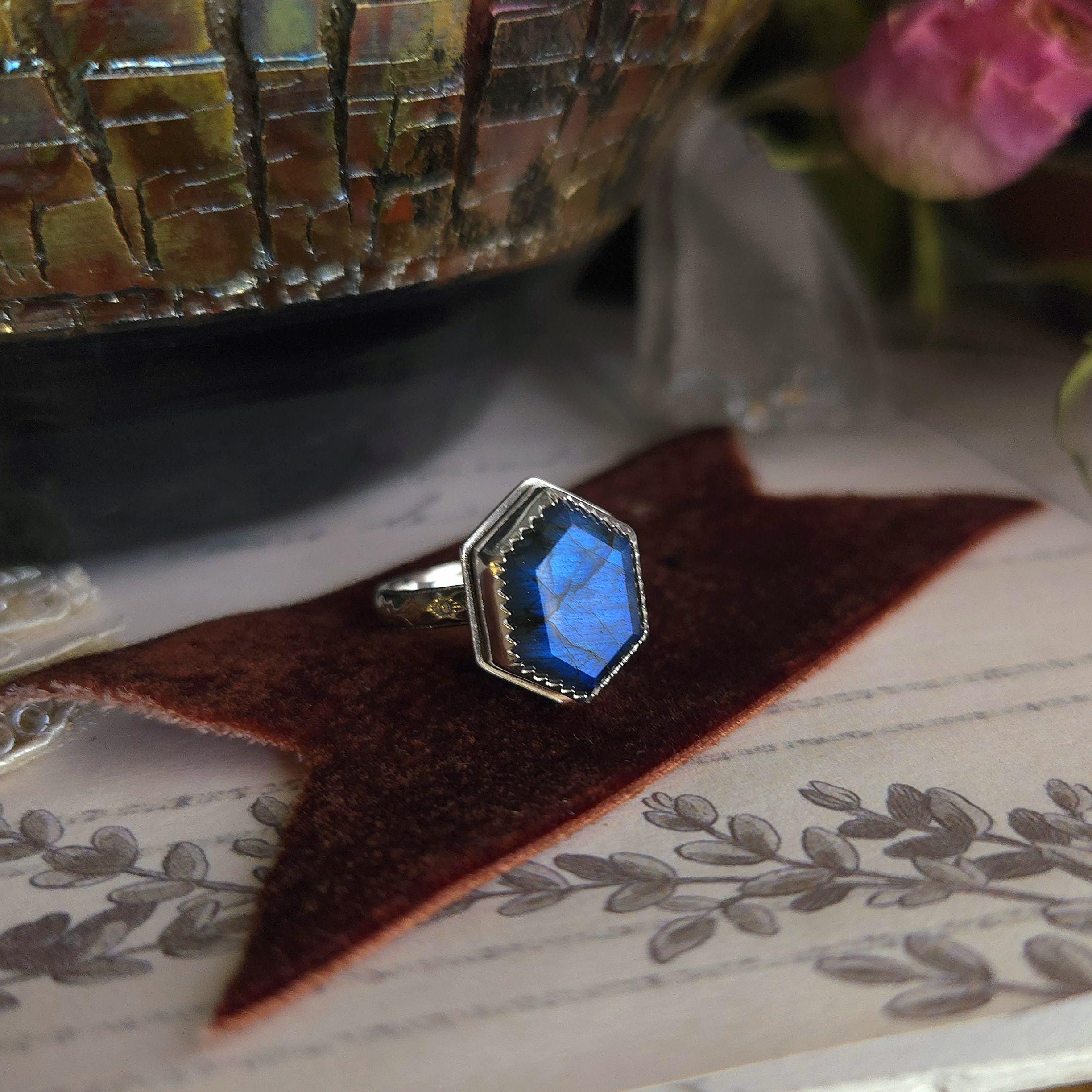 Sterling Silver Labradorite Noir Ring - Etsy Israel