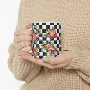Floral Checkered Ceramic Mug - Perfect for Coffee Lovers, Gift for Mom, Tea Drinkers, Home Decor, Floral Gifts