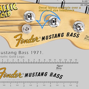 Fender Mustang Bass 1971 GOLD - Vattenrutschkana-dekal - Metallic Gold Logo