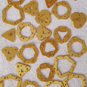 Unique 3d printed d20 dice puzzle. Great gift for gamers, geeks, and nerds!