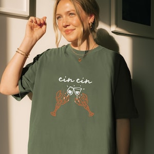 Cin Cin Lobster Shirt, La Dolce Vita, Comfort Colors Lobster, Lobster Cheers, Coastal Aesthetic, Old Money Aesthetic, Italian Dinner Party