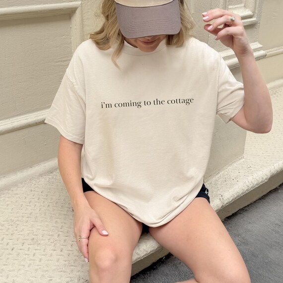 Heated Rivalry Shirt Minimalist Design Clean Aesthetic Neutral Top Literary Quote Hockey Romance Book Gift Lgbtq Fan Trendy Clothing